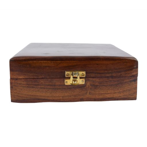 natural and artistic